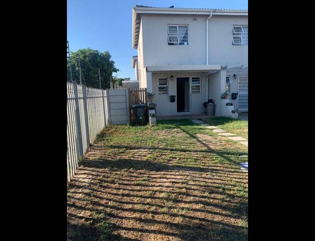 2 BEDROOM HOUSE FOR SALE IN SILVERSANDS